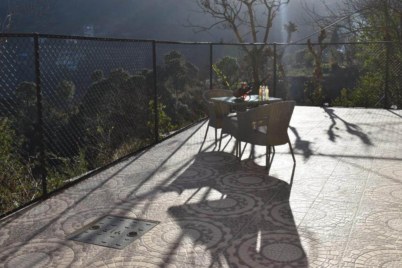 Idyllic Private Cottage W/King Bed + Mountain View Kasauli Zewnętrze zdjęcie