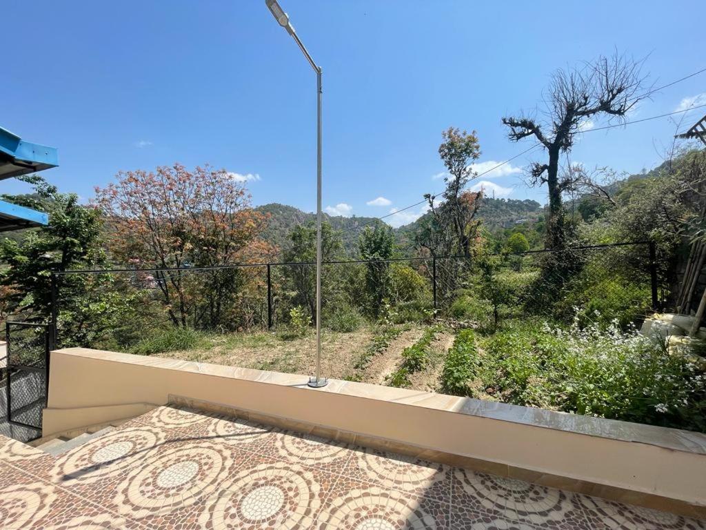 Idyllic Private Cottage W/King Bed + Mountain View Kasauli Zewnętrze zdjęcie